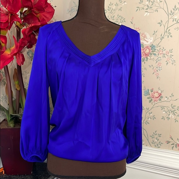 Diane Von Furstenberg Silk Sapphire Blue Unlined Blouse 0 - Picture 1 of 6